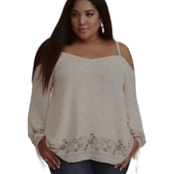 Torrid Paisley Border Cold Shoulder Crepe Top - Picture 1 of 10